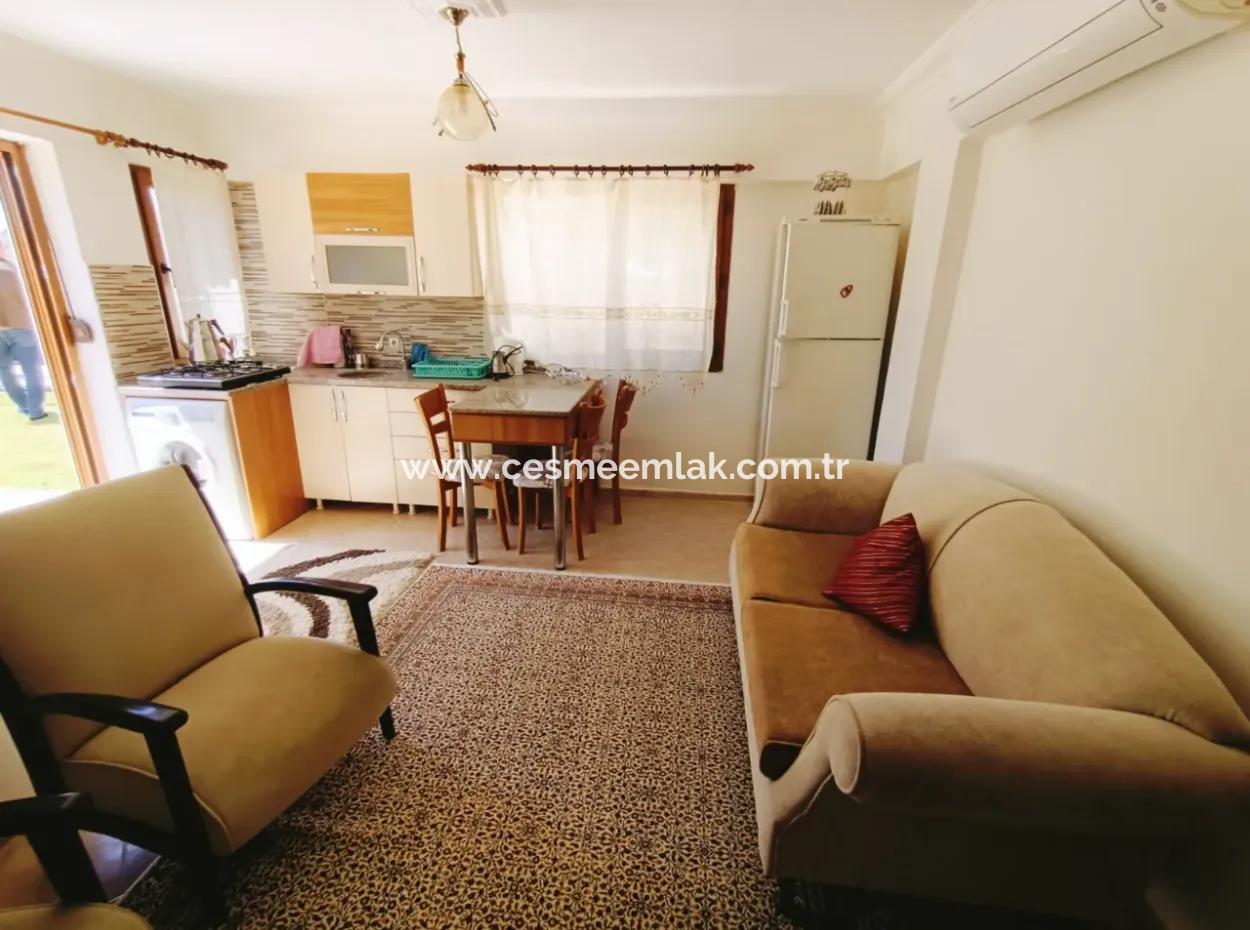 Seasonal Rent Large 2 1 Garden Floor Apartment In Cesme Center