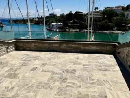 Double Double Apartment With Zero Sea View In Cesme Dalyan